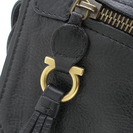 Ferragamo(��󰡸�) 21 6370. ���� �� ���� �� ��� Ŭ��ġ �� ����� �̹���5 - ���̺��� �߰���ǰ