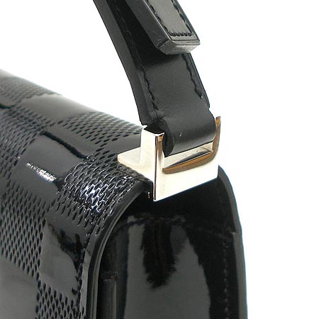 Louis Vuitton(���̺���) M92124 �ٹ̿� ������ ļ�ٷ� ����� [��������] �̹���4 - ���̺��� �߰���ǰ