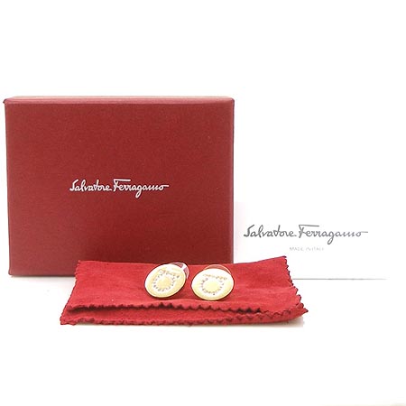Ferragamo(��󰡸�) 34 7031 ť�� ��ġ�� ���� ���� �Ͱ��� �̹���2 - ���̺��� �߰���ǰ