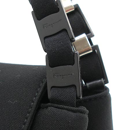 Ferragamo(��󰡸�) AU-21 9660 ����� [��������] �̹���4 - ���̺��� �߰���ǰ