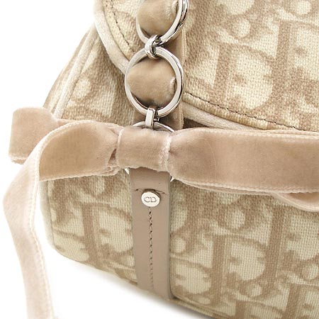 Dior(ũ����î���) �ΰ� �̴� ��Ʈ�� �̹���4 - ���̺��� �߰���ǰ