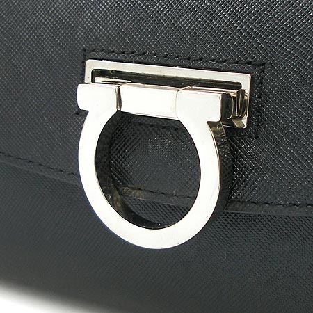 Ferragamo(��󰡸�) 21 5324. ���� ��ġ�� ���� ����� �̹���4 - ���̺��� �߰���ǰ