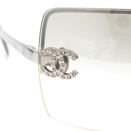 Chanel(����) 4092 - B C.124/61 ť�� �ΰ� ��� �簢 ���� ���۶� �̹���4 - ���̺��� �߰���ǰ
