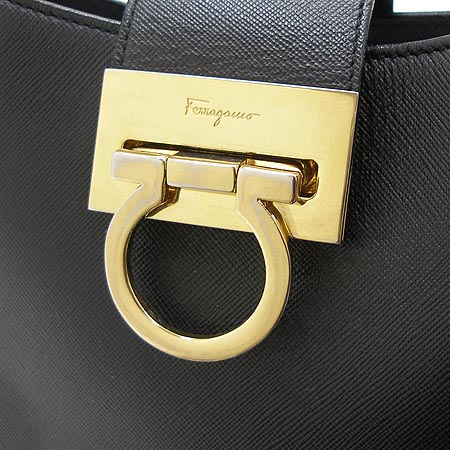Ferragamo(��󰡸�) 21-8662 ��ġ�� ����� �̹���5 - ���̺��� �߰���ǰ