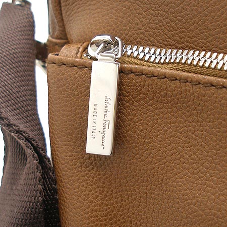 Ferragamo(��󰡸�) 24-6557 ������ �������� 2WAY [�б�������] �̹���5 - ���̺��� �߰���ǰ