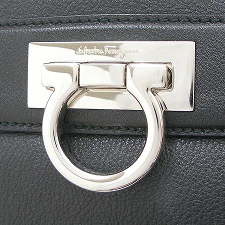 Ferragamo(��󰡸�) 21 A896. ����Ų ���� ��ġ�� ���� ���� ��Ʈ��+ �����Ʈ�� �̹���3 - ���̺��� �߰���ǰ