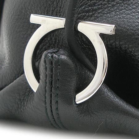 Ferragamo(��󰡸�) 21 A896. ����Ų ���� ��ġ�� ���� ���� ��Ʈ��+ �����Ʈ�� �̹���5 - ���̺��� �߰���ǰ