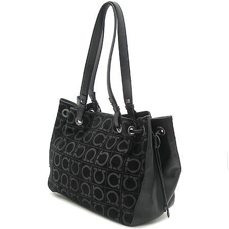 Ferragamo(��󰡸�) 21 3773. �ΰ� �����̵� ��ġ�� ���� ��Ƽġ ����� �̹���3 - ���̺��� �߰���ǰ