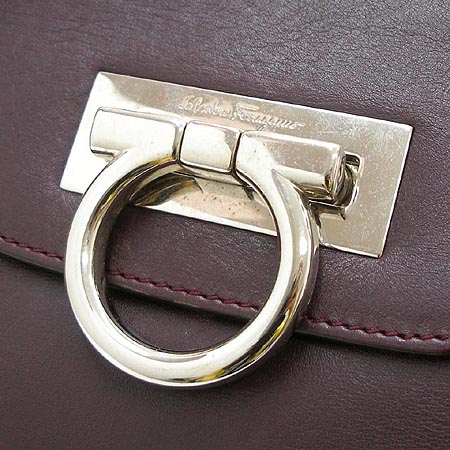 Ferragamo(��󰡸�) 21-4402 ���� ��ġ�� ��Ʈ�� �̹���3 - ���̺��� �߰���ǰ