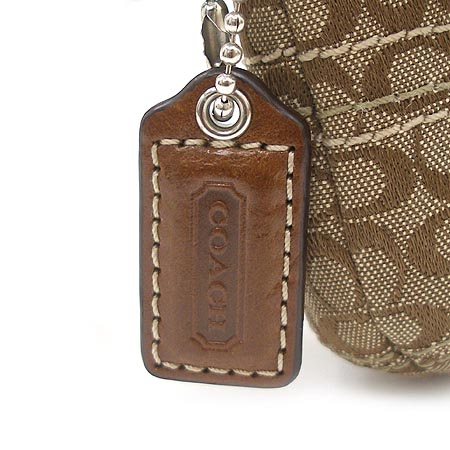 Coach(��ġ) �ñ׳��� �Ŀ�ġ�� �̹���4 - ���̺��� �߰���ǰ