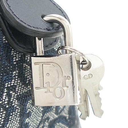 Dior(ũ����î���) �ΰ� ������ ��Ʈ�� �̹���4 - ���̺��� �߰���ǰ