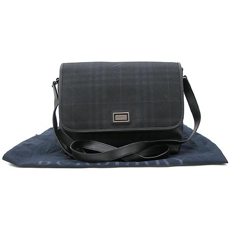 Burberry(������) ���̺� ���üũ ũ�ν��� �̹���2 - ���̺��� �߰���ǰ