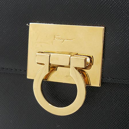 Ferragamo(��󰡸�) 21 0160. ���� ��ġ�� �簢 ��Ʈ�� + ��� ��Ʈ�� �̹���4 - ���̺��� �߰���ǰ