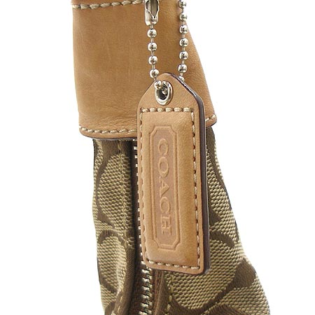 Coach(��ġ) �ñ׳��� ����� �̹���3 - ���̺��� �߰���ǰ