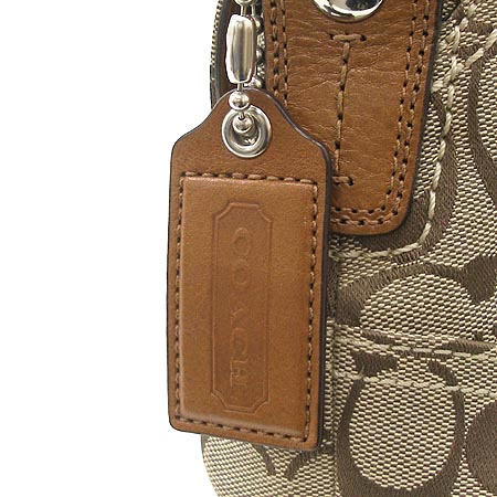 Coach(��ġ) �ñ׳��� ����� �̹���4 - ���̺��� �߰���ǰ