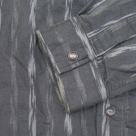 Armani(�Ƹ�����) ���� �̹���3 - ���̺��� �߰���ǰ