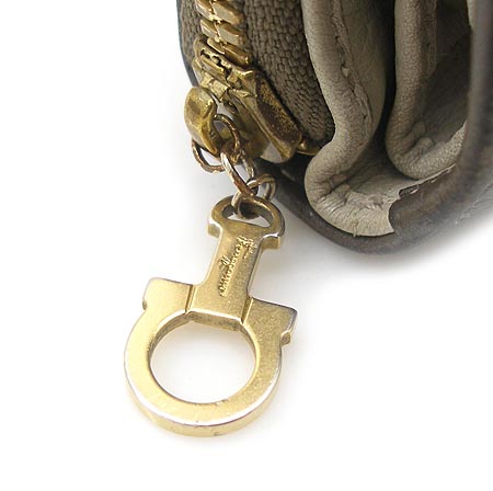 Ferragamo(��󰡸�) 22.6769 ¤�� ������ �̹���3 - ���̺��� �߰���ǰ