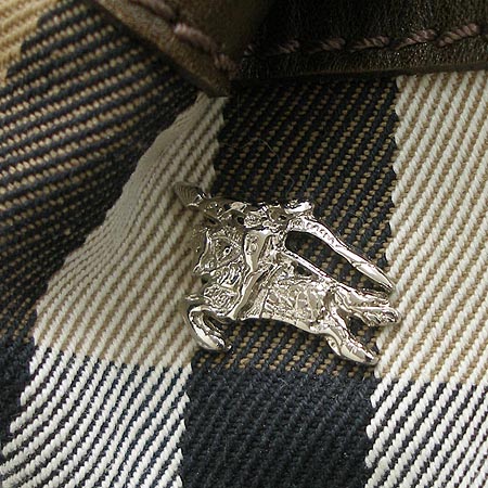 Burberry(������) ���μ� üũ �к긯 ���� ��ġƼ ��Ʈ�� [�б�������] �̹���4 - ���̺��� �߰���ǰ