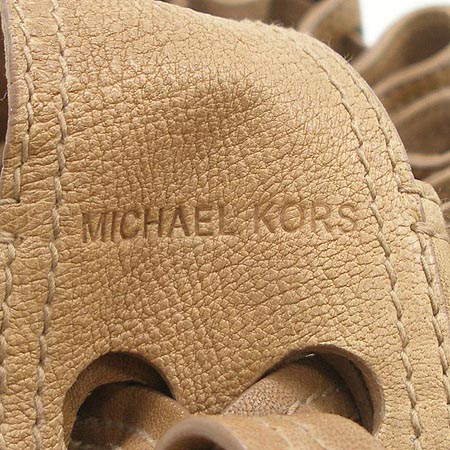 MICHAELKORS (����Ŭ�ھ) ���ָӴ� ���� ũ�ν��� �̹���4 - ���̺��� �߰���ǰ