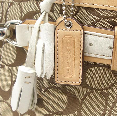 Coach(��ġ) �ñ׳��� ��Ʈ�� �̹���4 - ���̺��� �߰���ǰ