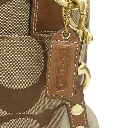 Coach(��ġ) �ñ׳��� ��Ƽ ũ�ν��� �̹���4 - ���̺��� �߰���ǰ