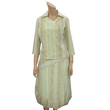 ����  ����