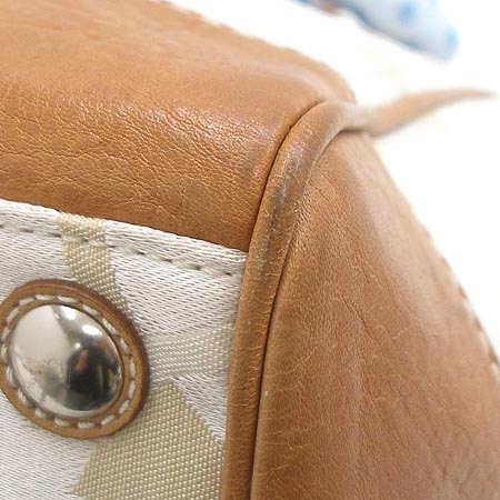 Coach(��ġ) �ñ׳��� ��ī�� ����� �̹���5 - ���̺��� �߰���ǰ