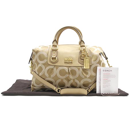 Coach(��ġ) �ñ׳��� ��Ŀ �� ��Ʈ ��Ʈ�� + �����Ʈ�� �̹���2 - ���̺��� �߰���ǰ