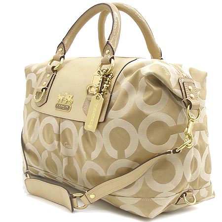 Coach(��ġ) �ñ׳��� ��Ŀ �� ��Ʈ ��Ʈ�� + �����Ʈ�� �̹���3 - ���̺��� �߰���ǰ