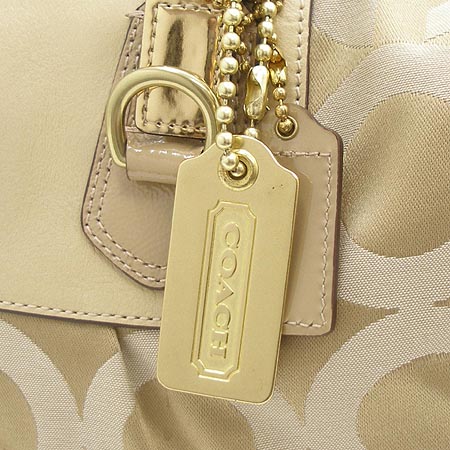 Coach(��ġ) �ñ׳��� ��Ŀ �� ��Ʈ ��Ʈ�� + �����Ʈ�� �̹���4 - ���̺��� �߰���ǰ