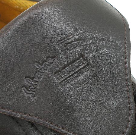 Ferragamo(󰡸)  Ŀ ̹4 - ̺ ߰ǰ
