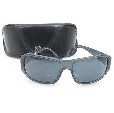 Ferragamo(��󰡸�) 2094 178/87. �簢���� ���۶� �̹���2 - ���̺��� �߰���ǰ