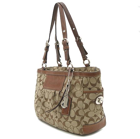 Coach(��ġ) �ñ׳��� ����� �̹���3 - ���̺��� �߰���ǰ
