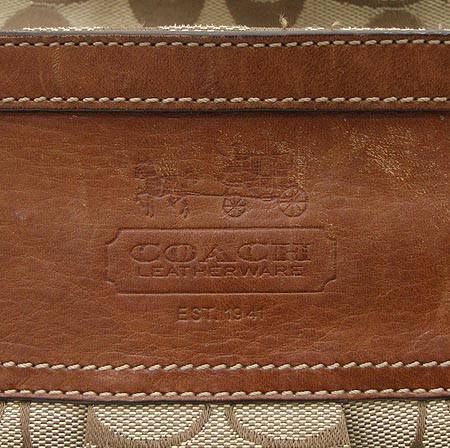 Coach(��ġ) �ñ׳��� ����� �̹���5 - ���̺��� �߰���ǰ