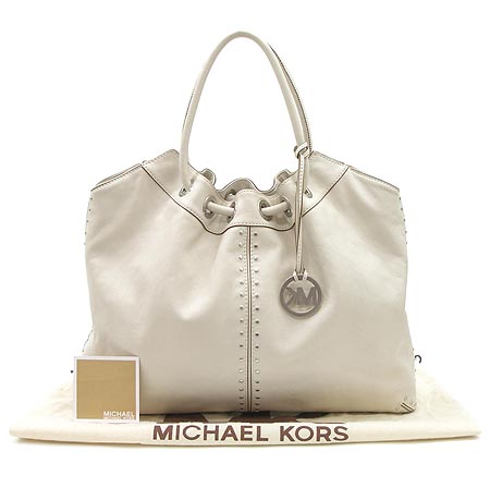 MICHAELKORS �ֽ��� ���� ����� [��������] �̹���2 - ���̺��� �߰���ǰ