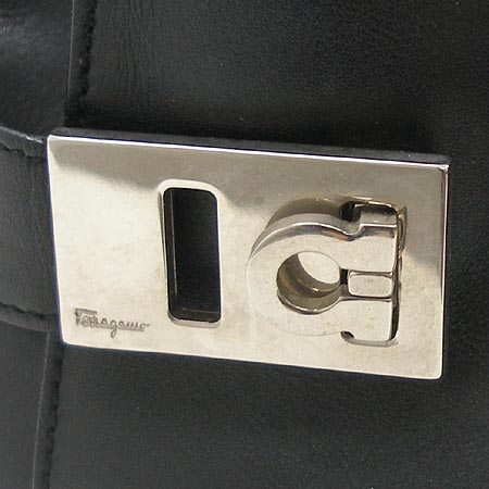 Ferragamo(��󰡸�) 21 0170 ��ġ�� ���� ����� �̹���3 - ���̺��� �߰���ǰ