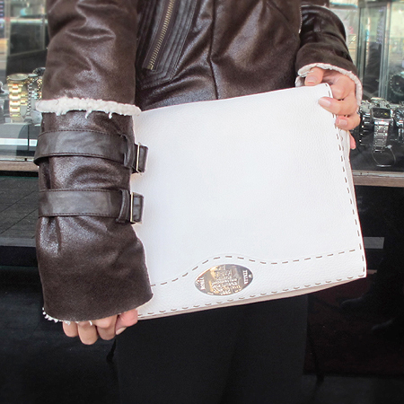 Fendi(���) 8BT116. �������� ũ�ν��� �̹���6 - ���̺��� �߰���ǰ