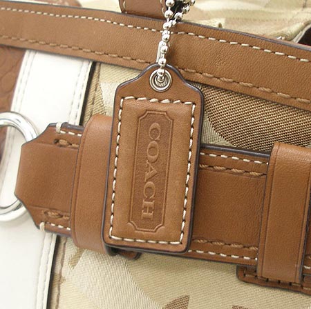 Coach(��ġ) �ñ׳��� �ΰ� ���� ��Ƽġ �ٰ� ��Ʈ�� �̹���4 - ���̺��� �߰���ǰ