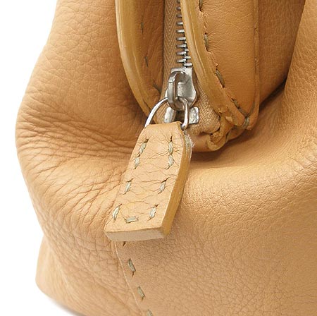 Fendi(���) �������� ����Ų ���� ��Ʈ�� �̹���4 - ���̺��� �߰���ǰ