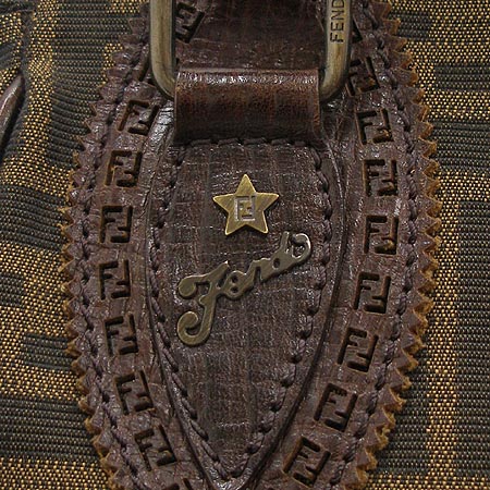 Fendi(���) 8BN157 FF �ΰ� �ڰ��� ��Ÿ ��Ʈ�� [�б�������] �̹���3 - ���̺��� �߰���ǰ