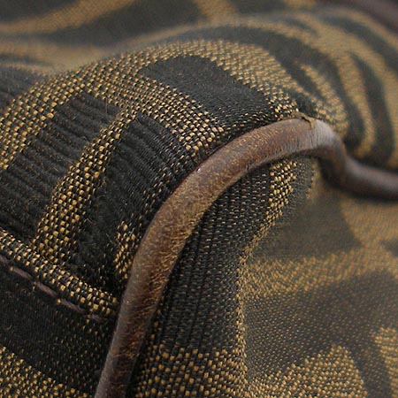 Fendi(���) 8BN157 FF �ΰ� �ڰ��� ��Ÿ ��Ʈ�� [�б�������] �̹���5 - ���̺��� �߰���ǰ