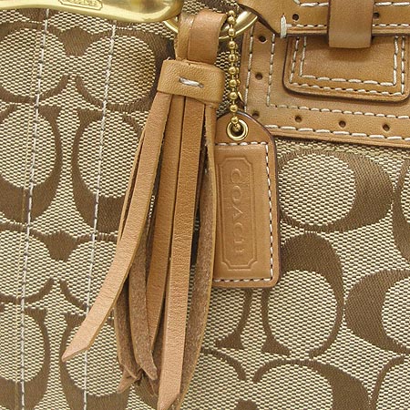 Coach(��ġ) �ñ׳��� �ٰ� ��Ʈ�� �̹���4 - ���̺��� �߰���ǰ
