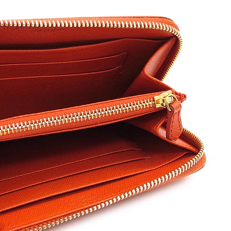 Prada(�����) 1M1157. SAFFIANO METAL. ������ ¤�� ������ �̹���4 - ���̺��� �߰���ǰ