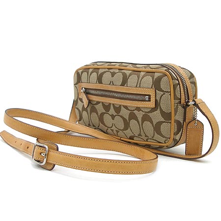 Coach(��ġ) �ñ׳��� �ڰ��� ũ�ν��� �̹���2 - ���̺��� �߰���ǰ