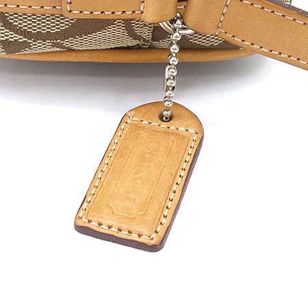 Coach(��ġ) �ñ׳��� �ڰ��� ũ�ν��� �̹���3 - ���̺��� �߰���ǰ