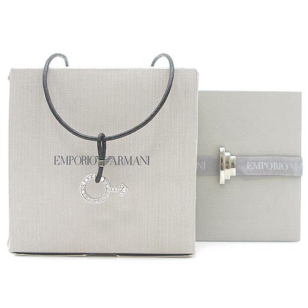 Armani(�Ƹ�����) ���� �Ҵ�Ʈ ť�� ��� ����� �̹���2 - ���̺��� �߰���ǰ