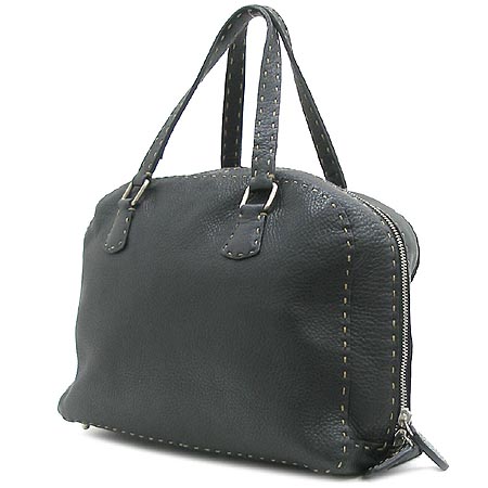 Fendi(���) �������� ¤�� ����Ų ��Ʈ�� �̹���3 - ���̺��� �߰���ǰ