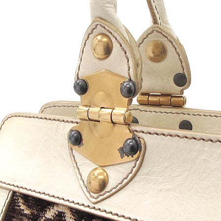 MiuMiu(�̿�̿�) ����ΰ� ��Ʈ��� ��Ʈ�� �̹���4 - ���̺��� �߰���ǰ