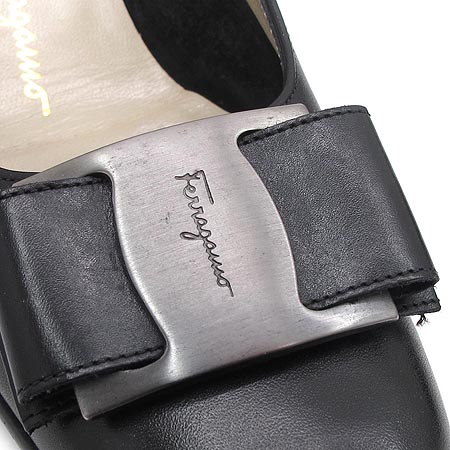 Ferragamo(��󰡸�) ���� �ٶ� ������ ���� �̹���5 - ���̺��� �߰���ǰ