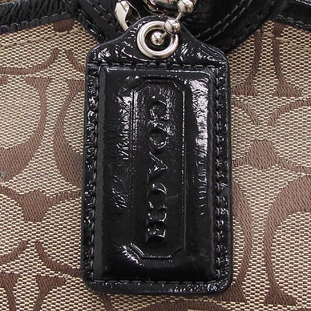 Coach(��ġ) �ñ׳��� �ٰ� ����� �̹���4 - ���̺��� �߰���ǰ